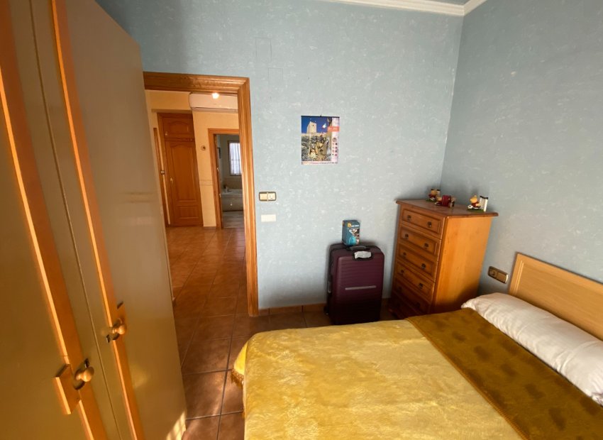 Resale - Townhouse / Duplex / Corner - Sax