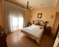 Resale - Townhouse / Duplex / Corner - Sax