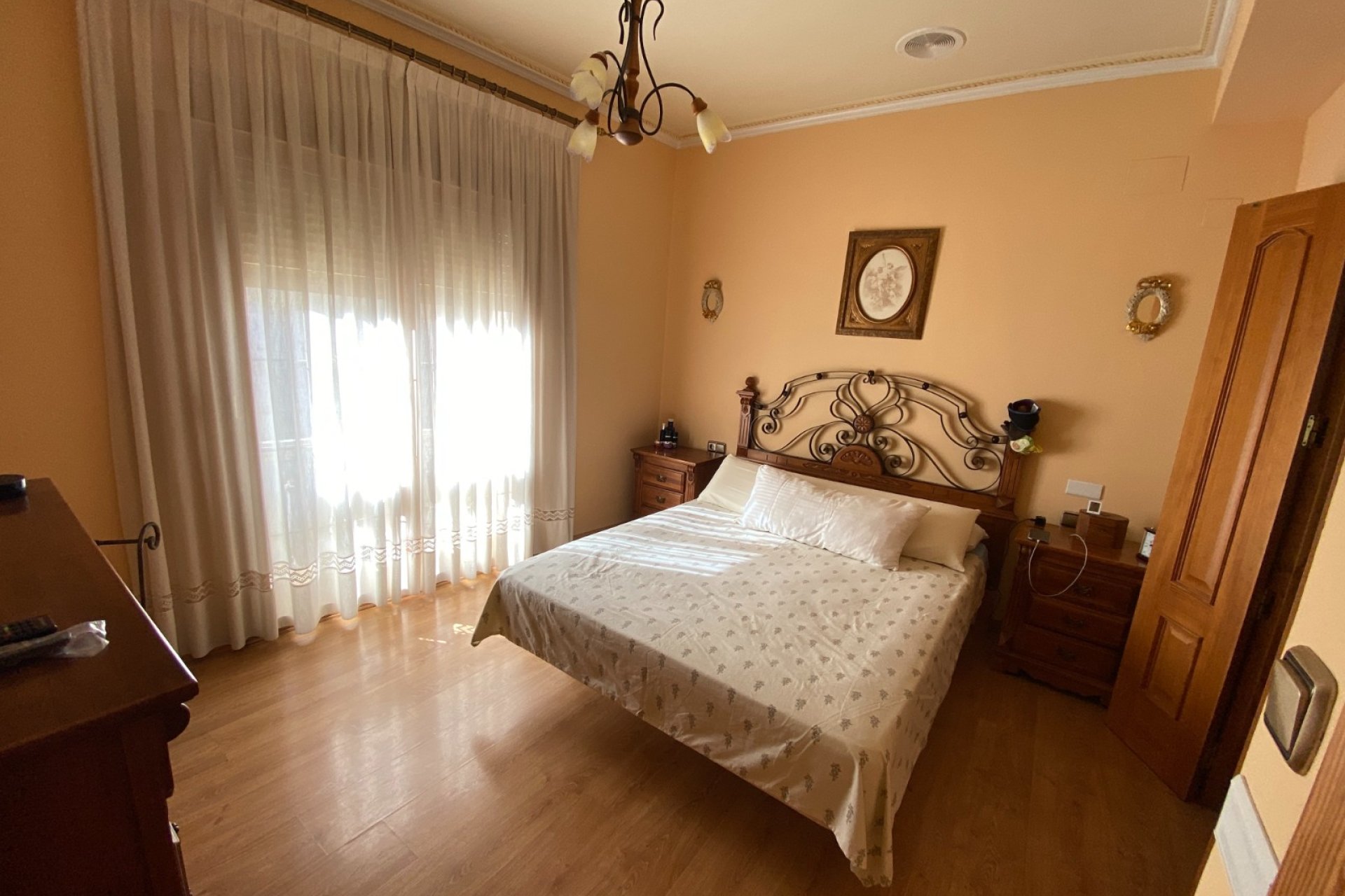 Resale - Townhouse / Duplex / Corner - Sax