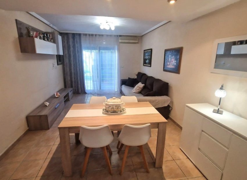 Resale - Townhouse / Duplex / Corner - Torrevieia - Aguas Nuevas