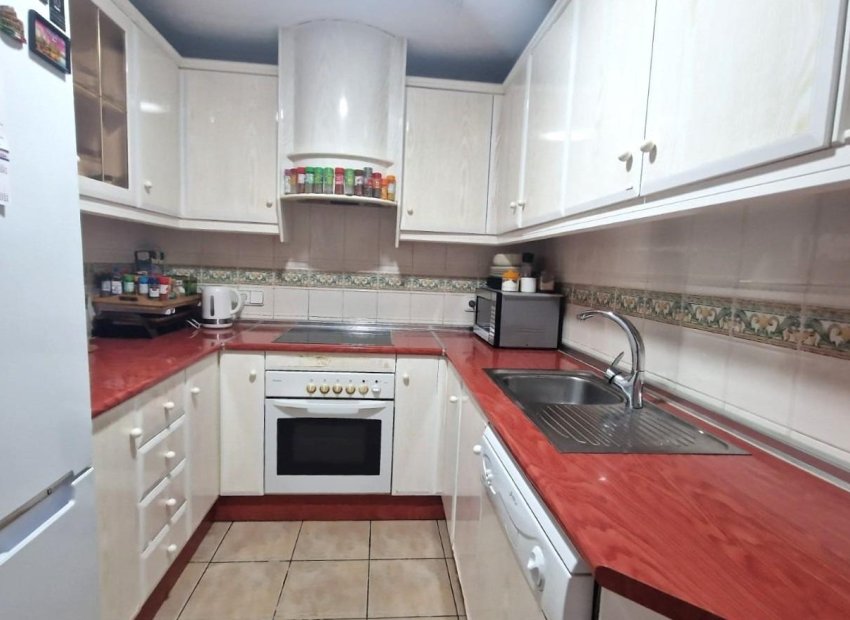 Resale - Townhouse / Duplex / Corner - Torrevieia - Aguas Nuevas