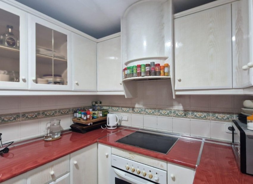 Resale - Townhouse / Duplex / Corner - Torrevieia - Aguas Nuevas