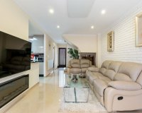 Resale - Townhouse / Duplex / Corner - Torrevieia - Aguas Nuevas