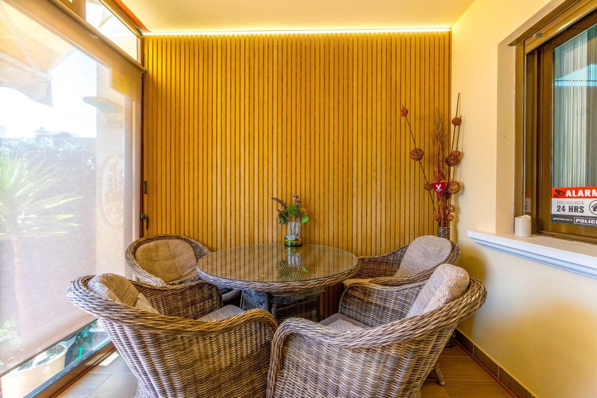 Resale - Townhouse / Duplex / Corner - Torrevieia - Aguas Nuevas