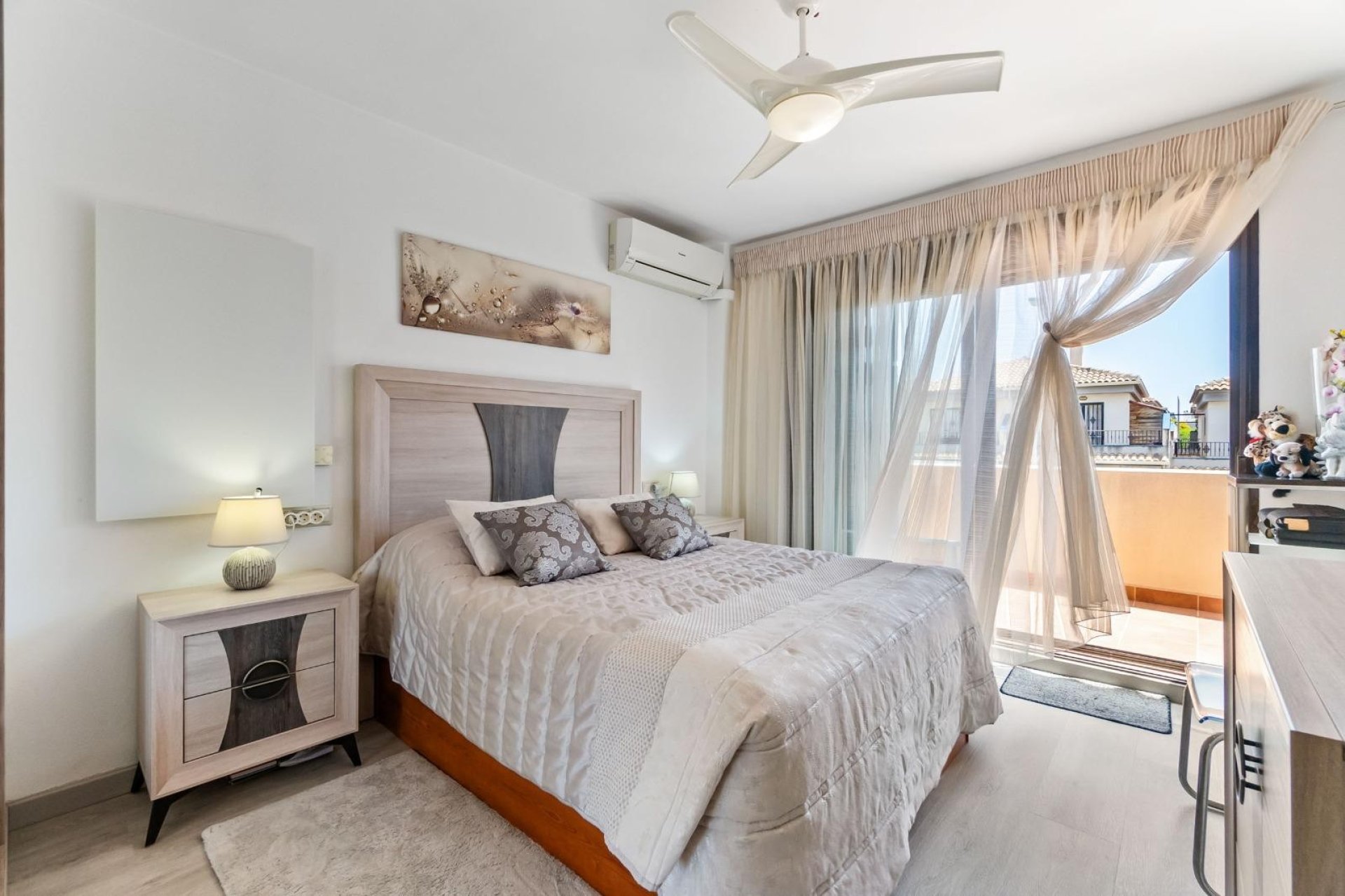 Resale - Townhouse / Duplex / Corner - Torrevieia - Aguas Nuevas