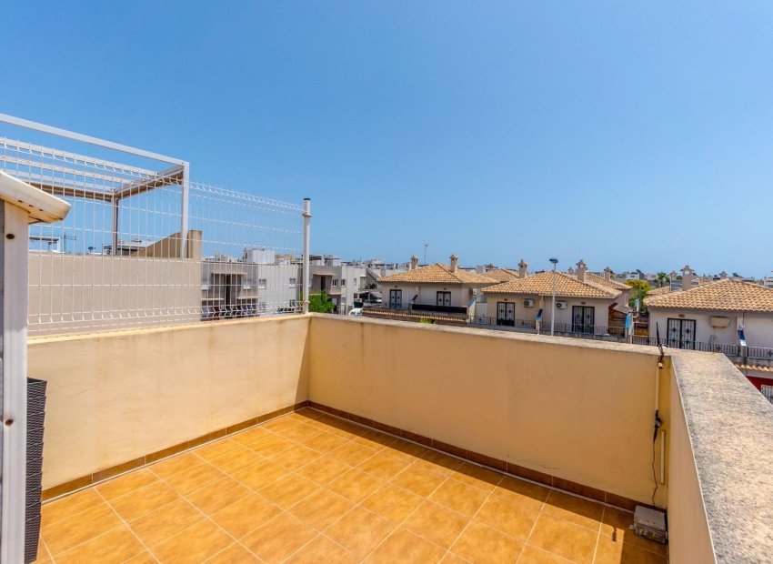 Resale - Townhouse / Duplex / Corner - Torrevieia - Aguas Nuevas