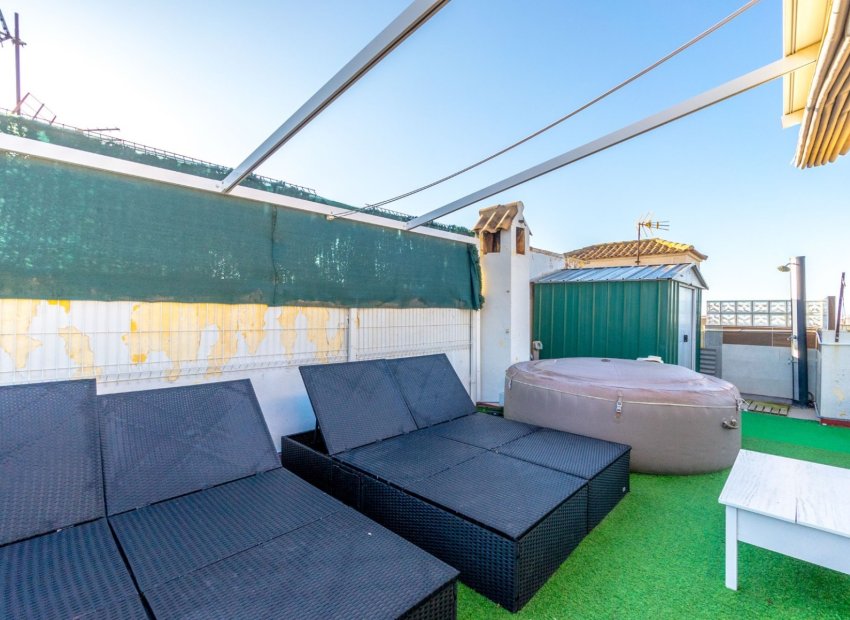 Resale - Townhouse / Duplex / Corner - Torrevieia - Aguas Nuevas