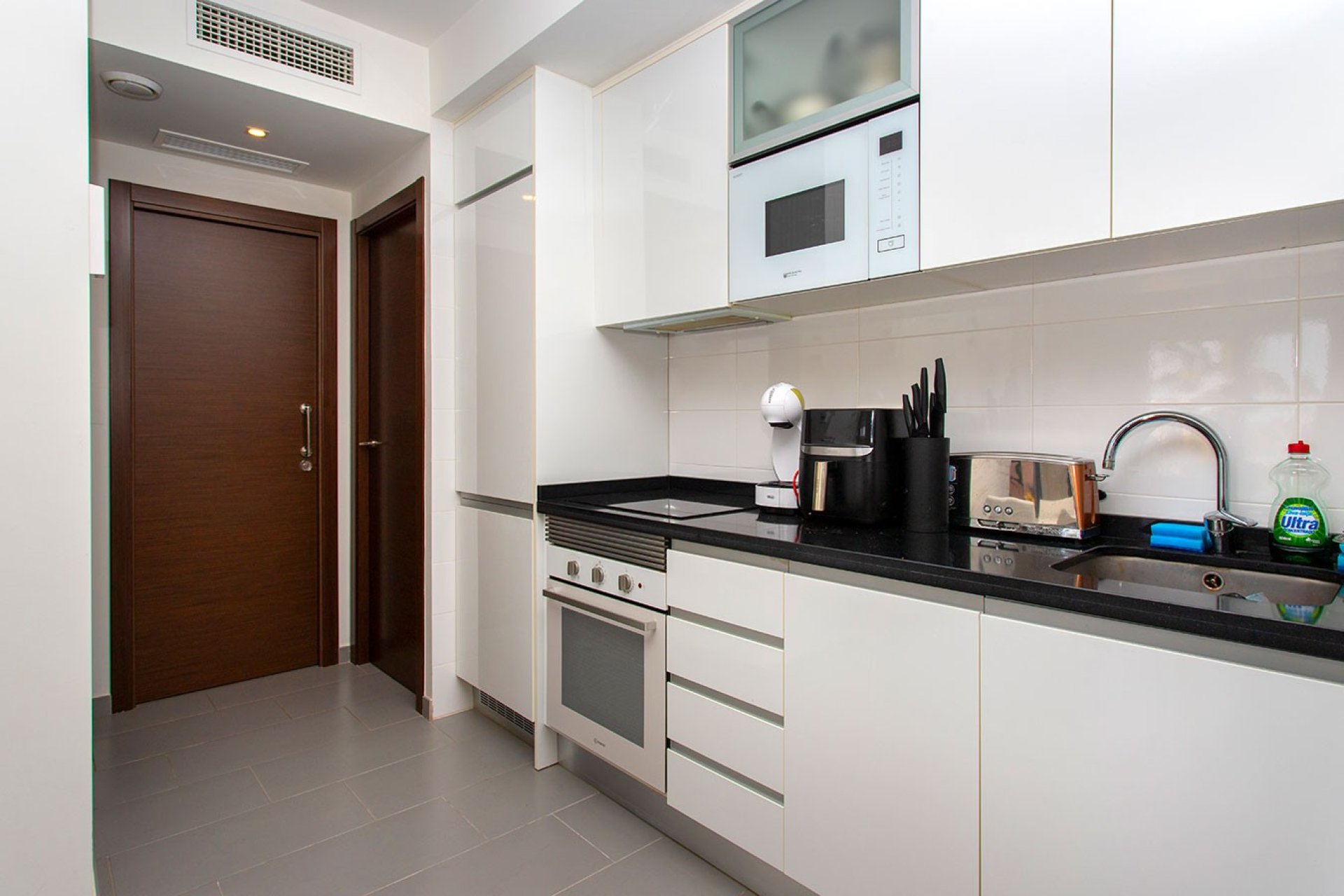 Resale - Townhouse / Duplex / Corner - Torrevieia - Aguas Nuevas
