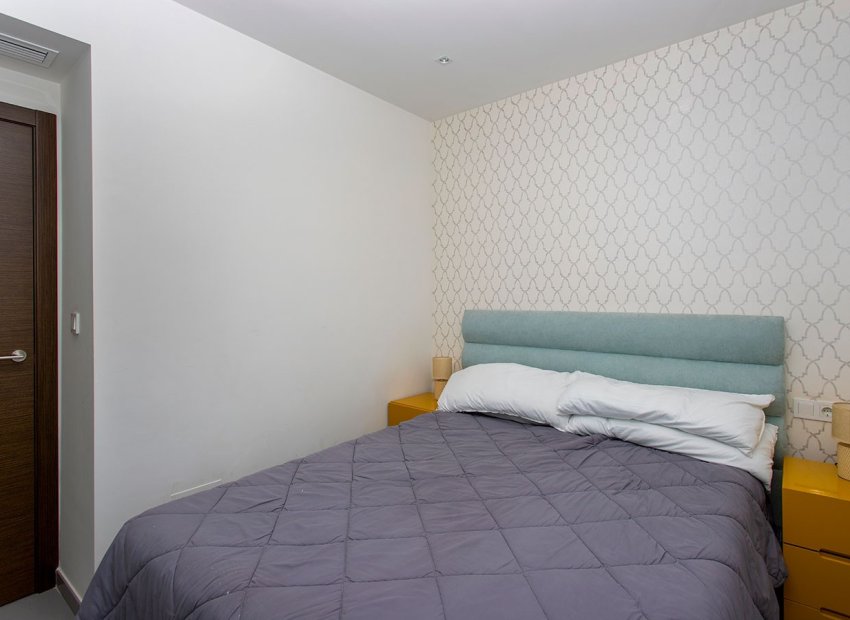 Resale - Townhouse / Duplex / Corner - Torrevieia - Aguas Nuevas