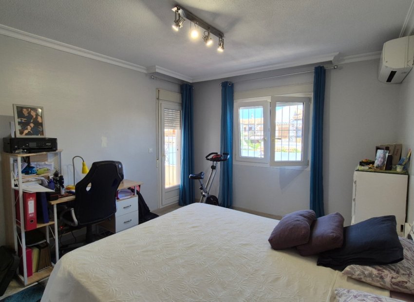 Resale - Townhouse / Duplex / Corner - Torrevieia - Costa Blanca