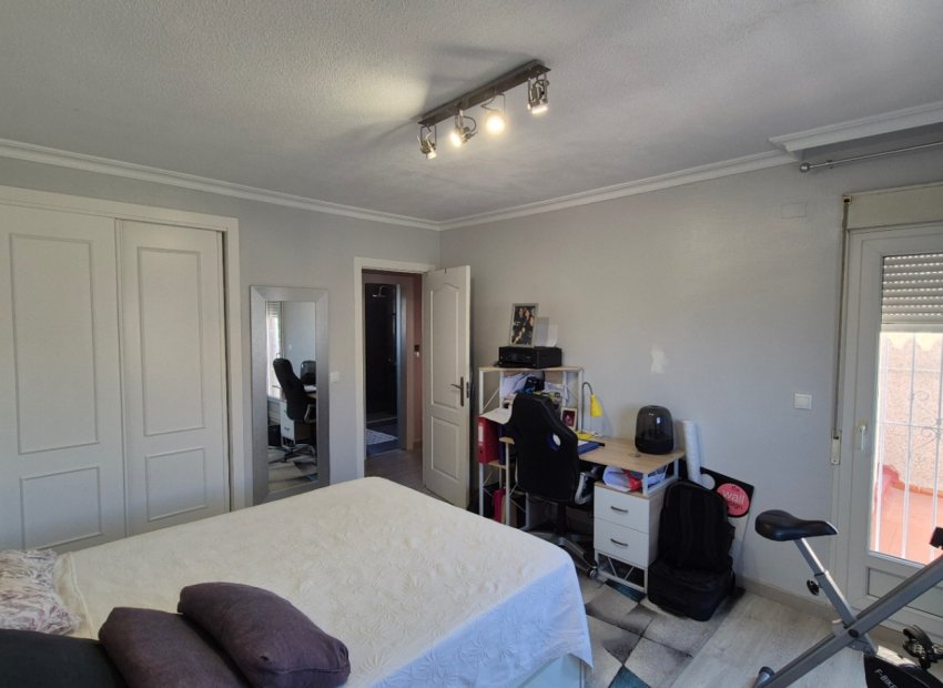 Resale - Townhouse / Duplex / Corner - Torrevieia - Costa Blanca