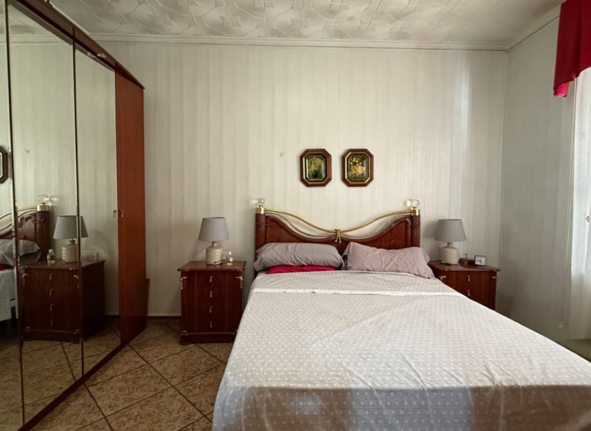 Resale - Townhouse / Duplex / Corner - Torrevieia - Costa Blanca