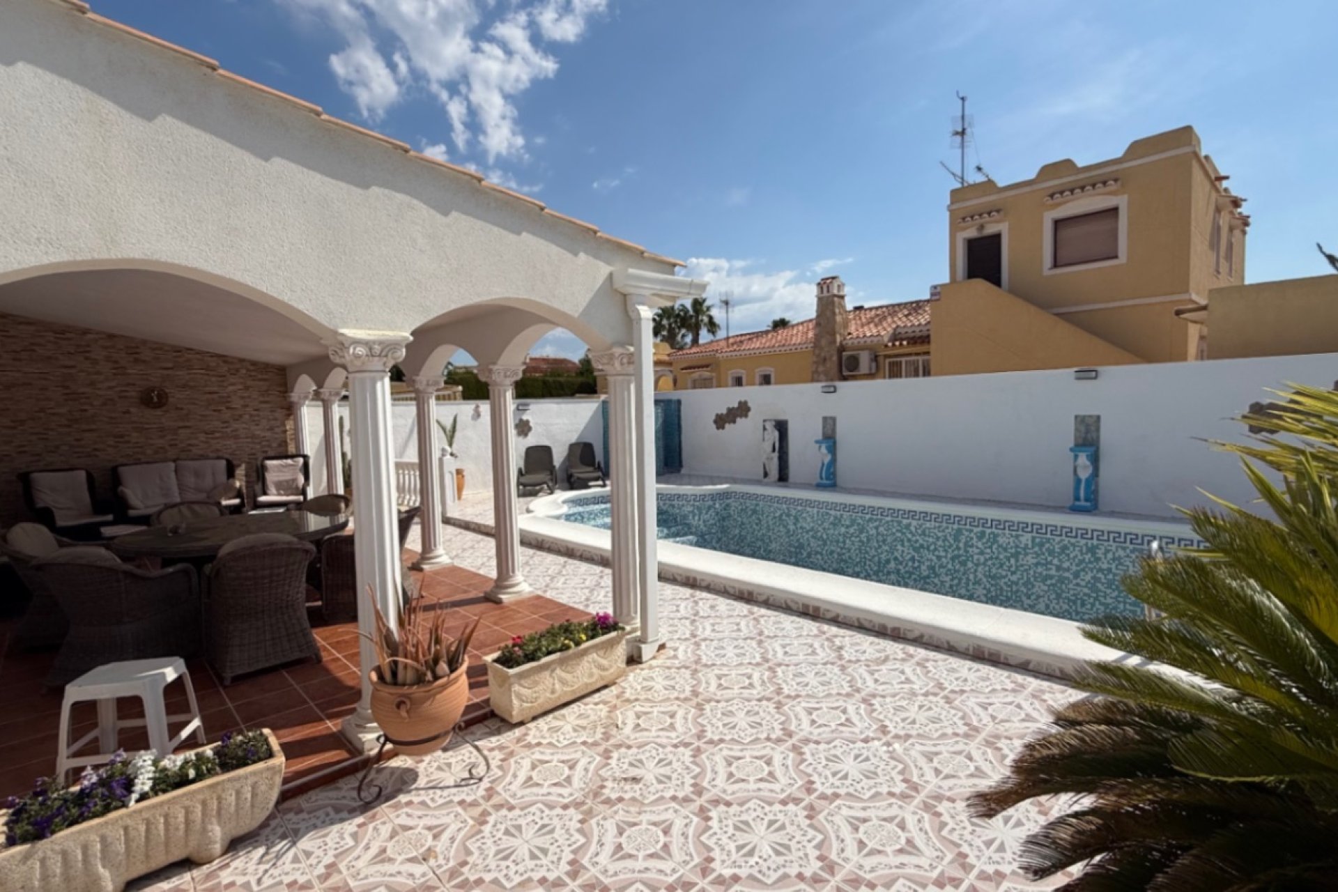 Resale - Townhouse / Duplex / Corner - Torrevieia - Costa Blanca