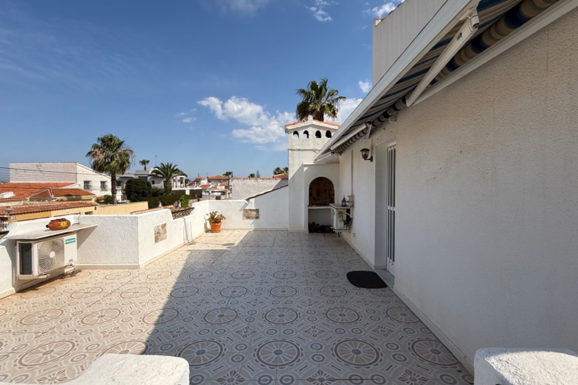 Resale - Townhouse / Duplex / Corner - Torrevieia - Costa Blanca