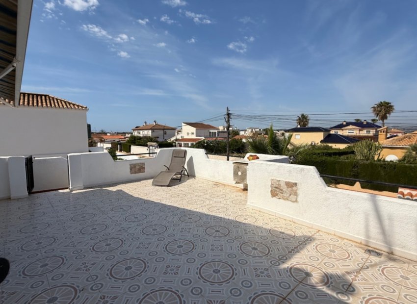 Resale - Townhouse / Duplex / Corner - Torrevieia - Costa Blanca