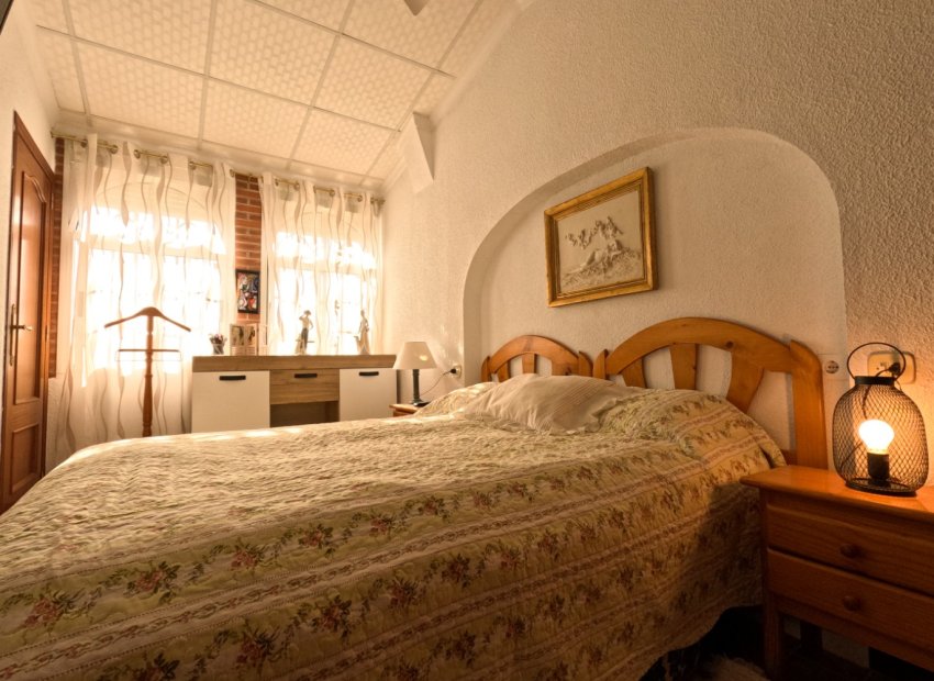 Resale - Townhouse / Duplex / Corner - Torrevieia - El Acequión - Los Náufragos