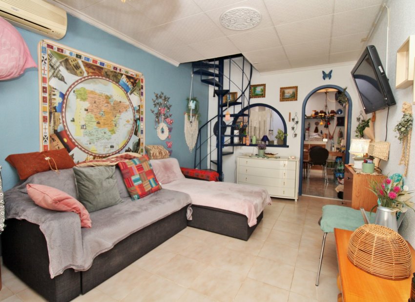 Resale - Townhouse / Duplex / Corner - Torrevieia - El Chaparral