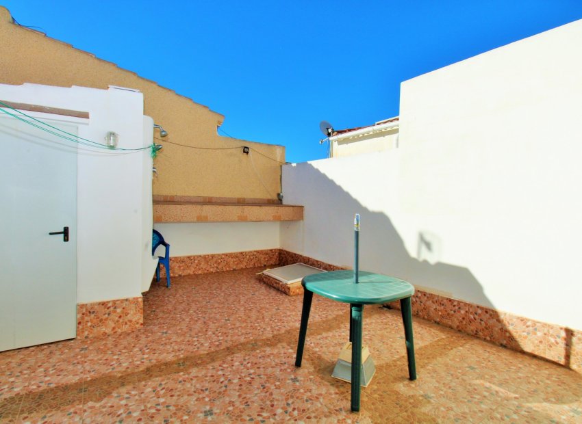 Resale - Townhouse / Duplex / Corner - Torrevieia - El Chaparral