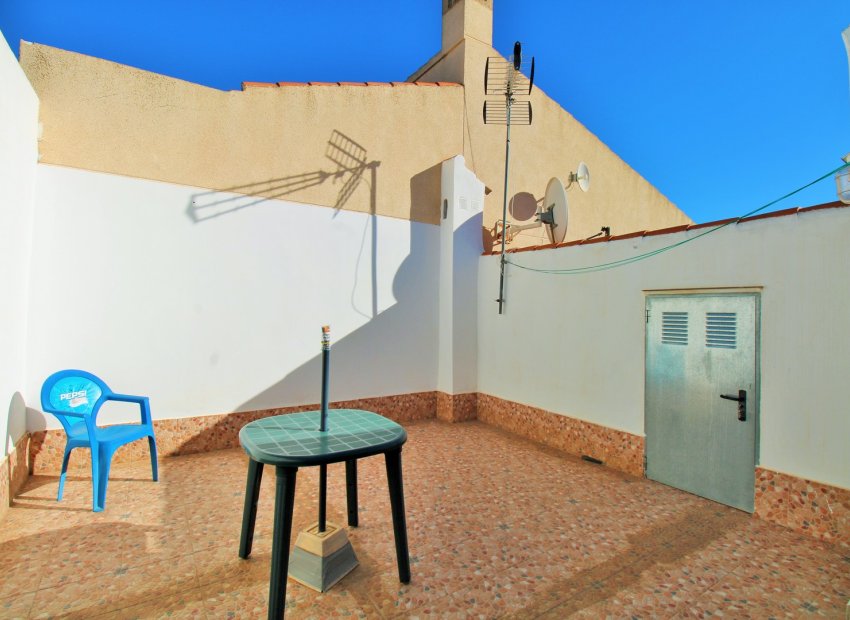 Resale - Townhouse / Duplex / Corner - Torrevieia - El Chaparral