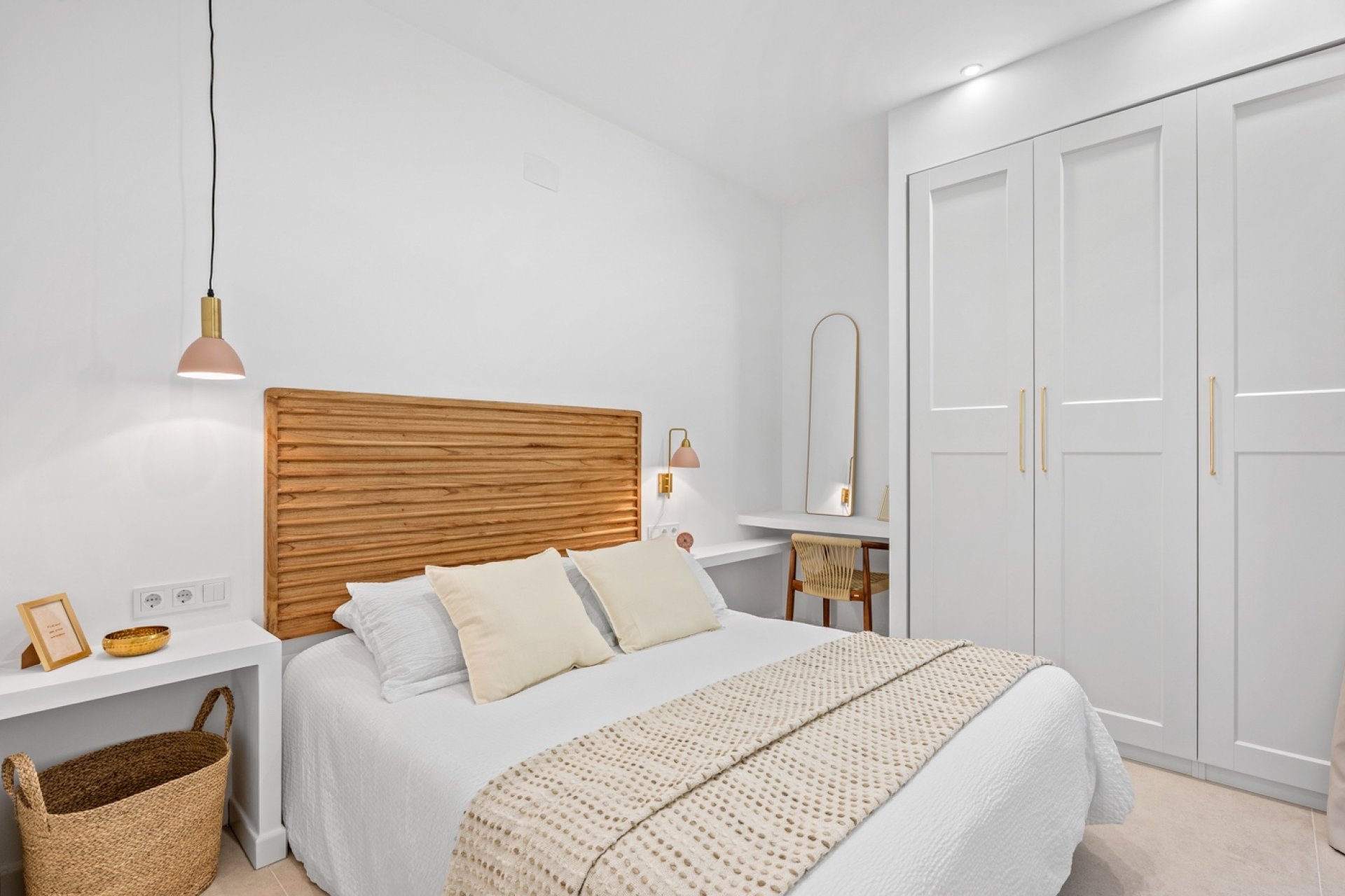 Resale - Townhouse / Duplex / Corner - Torrevieia - El Chaparral