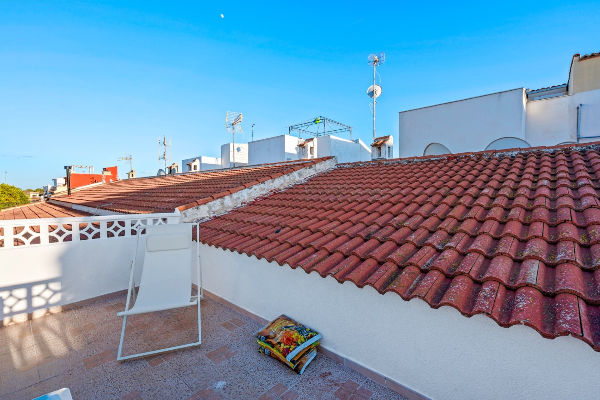 Resale - Townhouse / Duplex / Corner - Torrevieia - El Chaparral