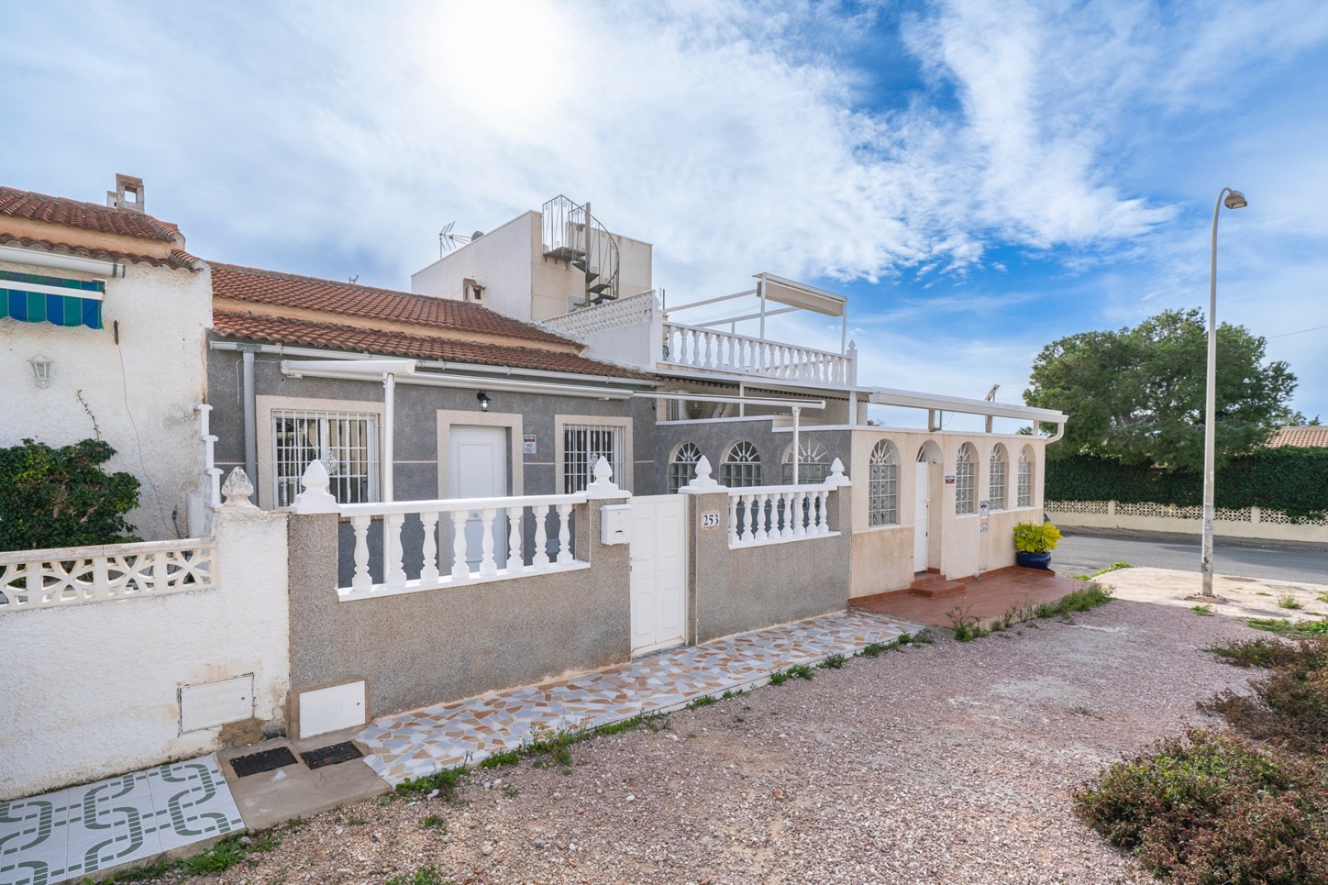 Resale - Townhouse / Duplex / Corner - Torrevieia - El Chaparral