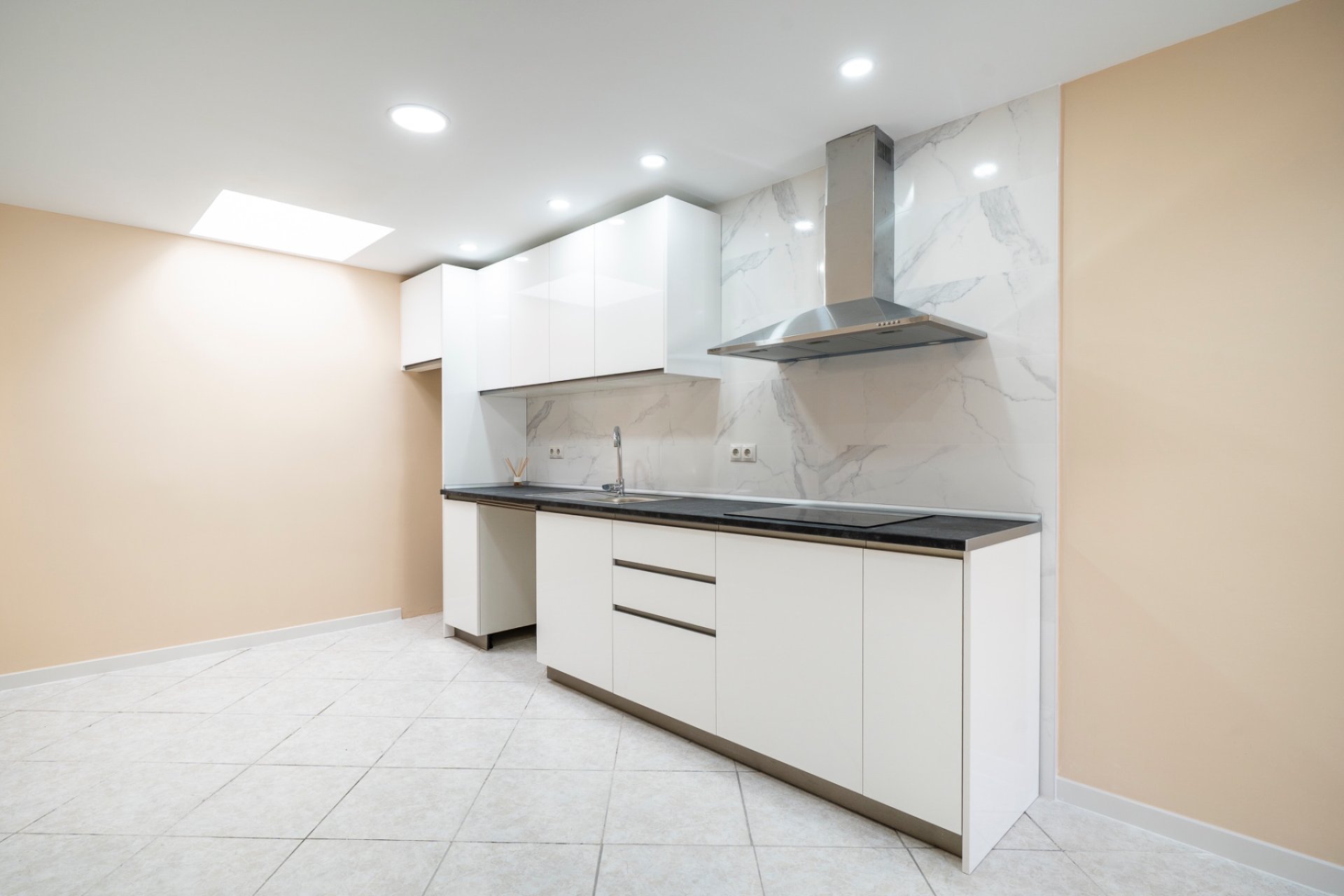 Resale - Townhouse / Duplex / Corner - Torrevieia - El Chaparral