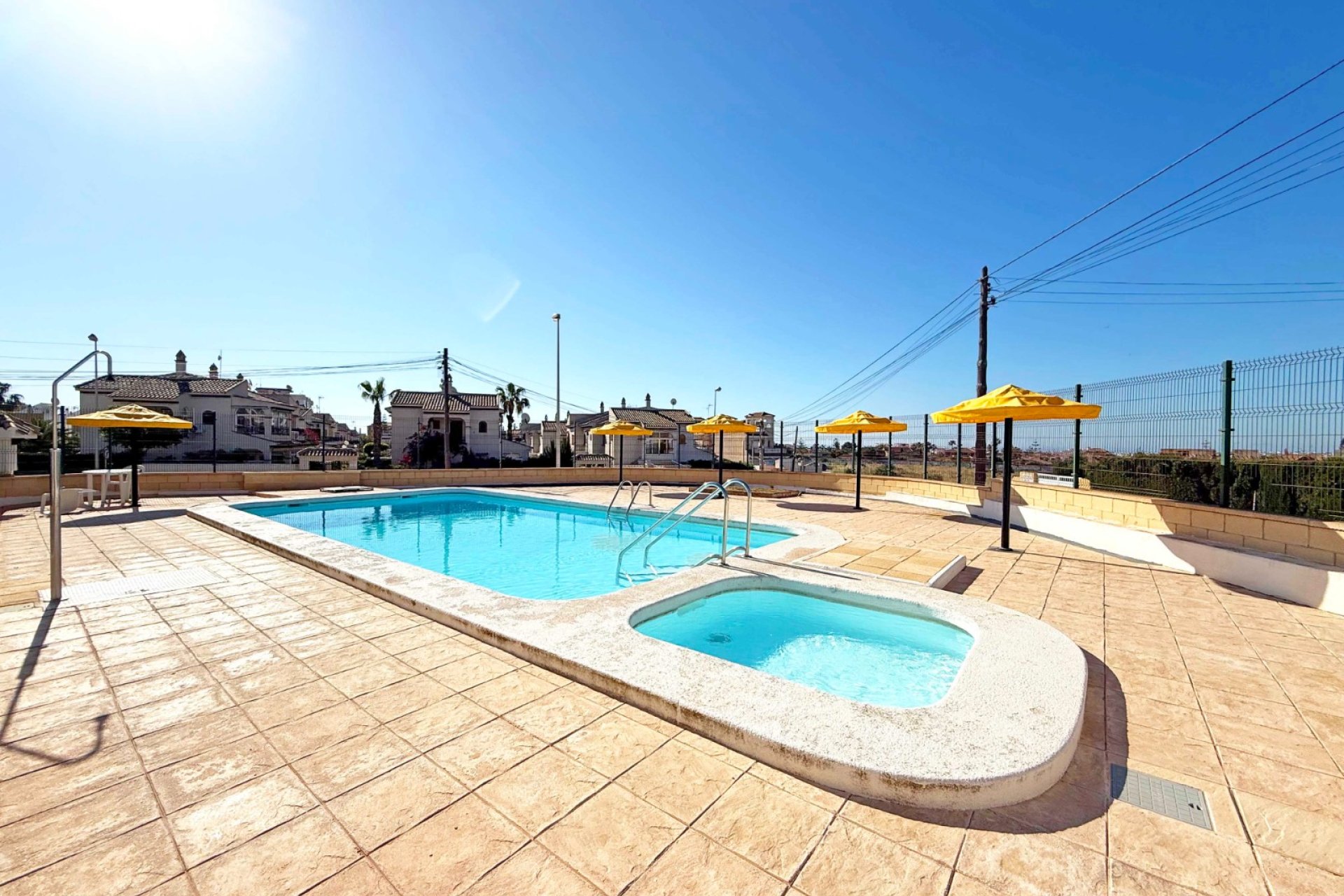 Resale - Townhouse / Duplex / Corner - Torrevieia - La Mata