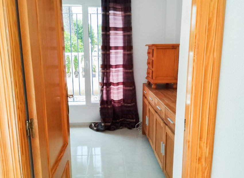 Resale - Townhouse / Duplex / Corner - Torrevieia - La Siesta