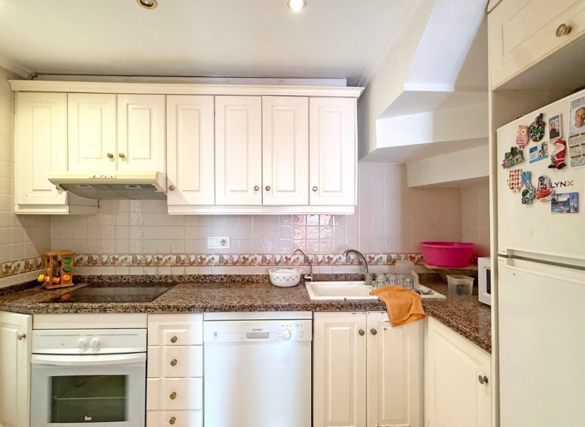 Resale - Townhouse / Duplex / Corner - Torrevieia - La Siesta