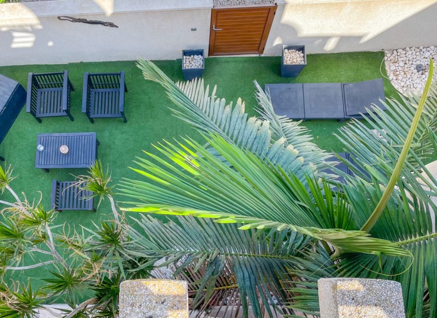 Resale - Townhouse / Duplex / Corner - Torrevieia - La Siesta