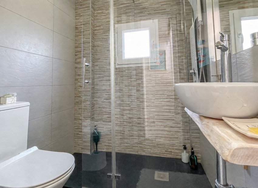 Resale - Townhouse / Duplex / Corner - Torrevieia - La Siesta