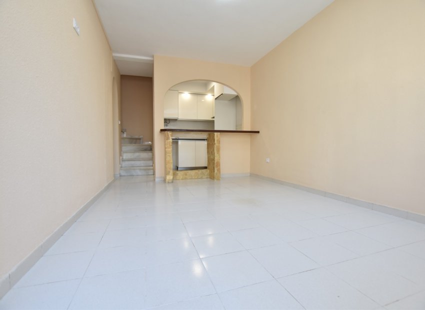 Resale - Townhouse / Duplex / Corner - Torrevieia - Lago Jardín II