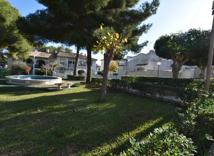 Resale - Townhouse / Duplex / Corner - Torrevieia - Lago Jardín II