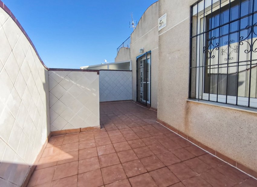 Resale - Townhouse / Duplex / Corner - Torrevieia - Lago Jardin