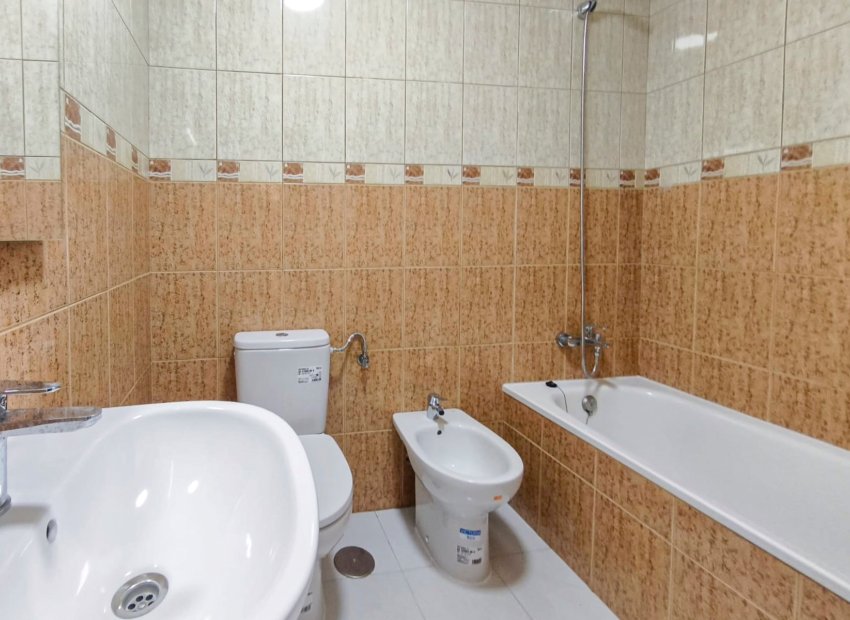 Resale - Townhouse / Duplex / Corner - Torrevieia - Lago Jardin