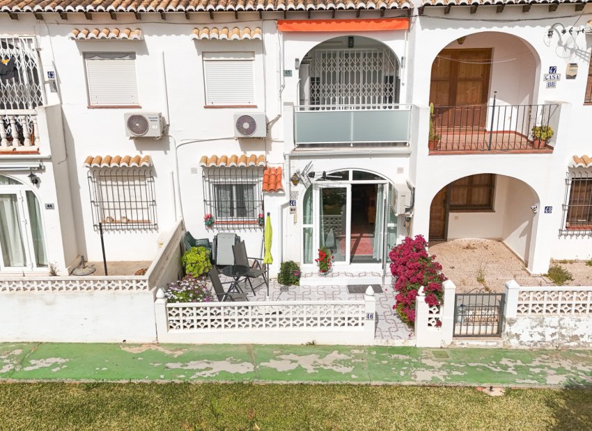 Resale - Townhouse / Duplex / Corner - Torrevieia - Lago Jardin