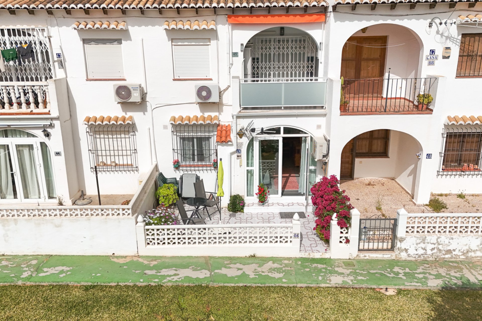 Resale - Townhouse / Duplex / Corner - Torrevieia - Lago Jardin