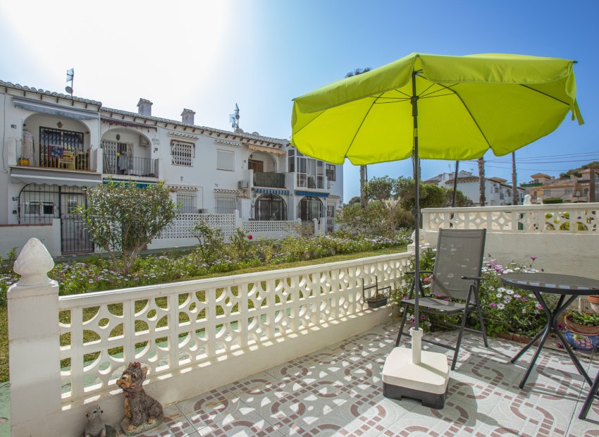 Resale - Townhouse / Duplex / Corner - Torrevieia - Lago Jardin