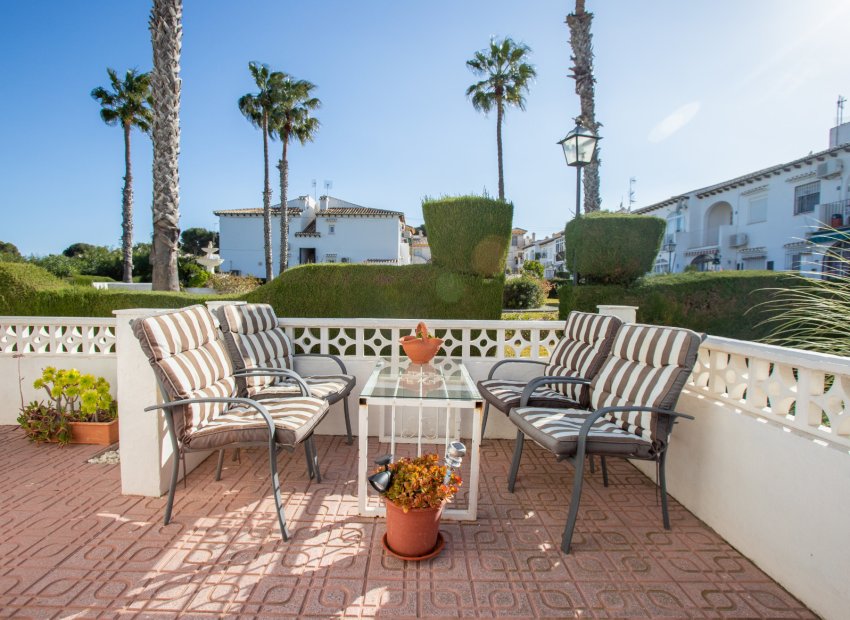 Resale - Townhouse / Duplex / Corner - Torrevieia - Lago Jardin