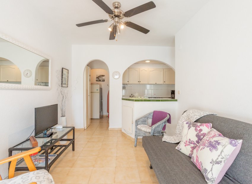 Resale - Townhouse / Duplex / Corner - Torrevieia - Lago Jardin