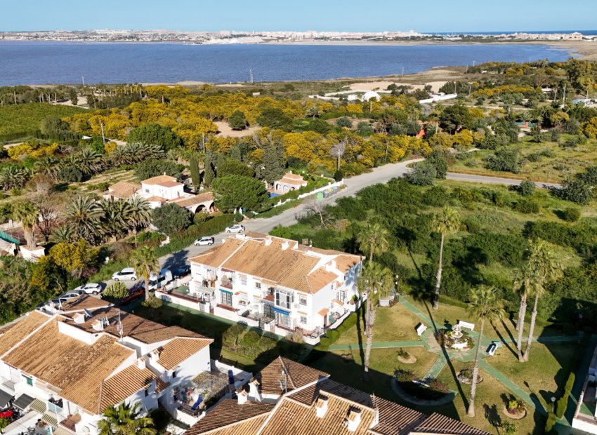 Resale - Townhouse / Duplex / Corner - Torrevieia - Lago Jardin