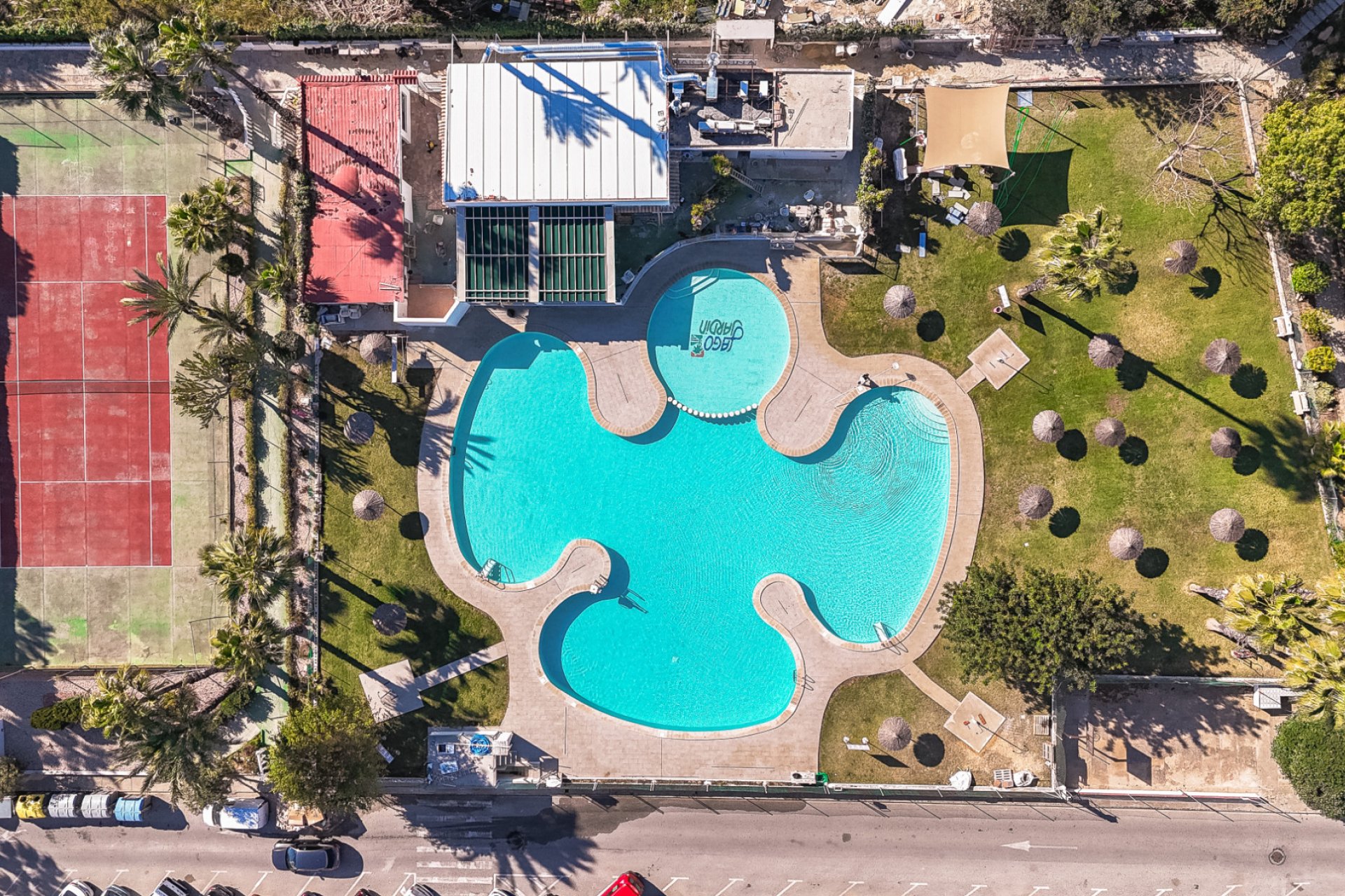 Resale - Townhouse / Duplex / Corner - Torrevieia - Lago Jardin