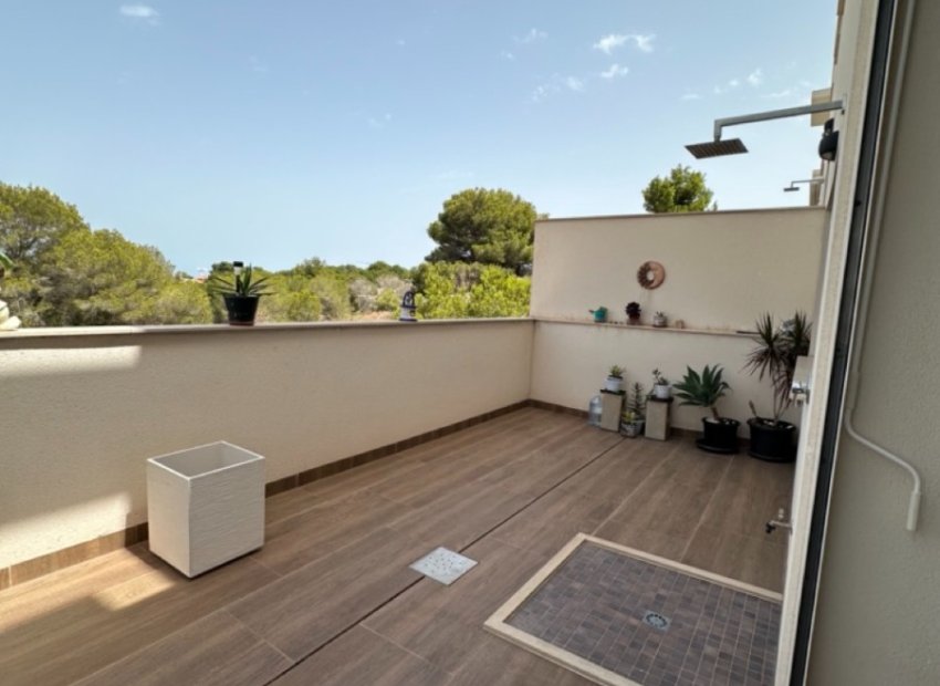 Resale - Townhouse / Duplex / Corner - Torrevieia - Los Balcones
