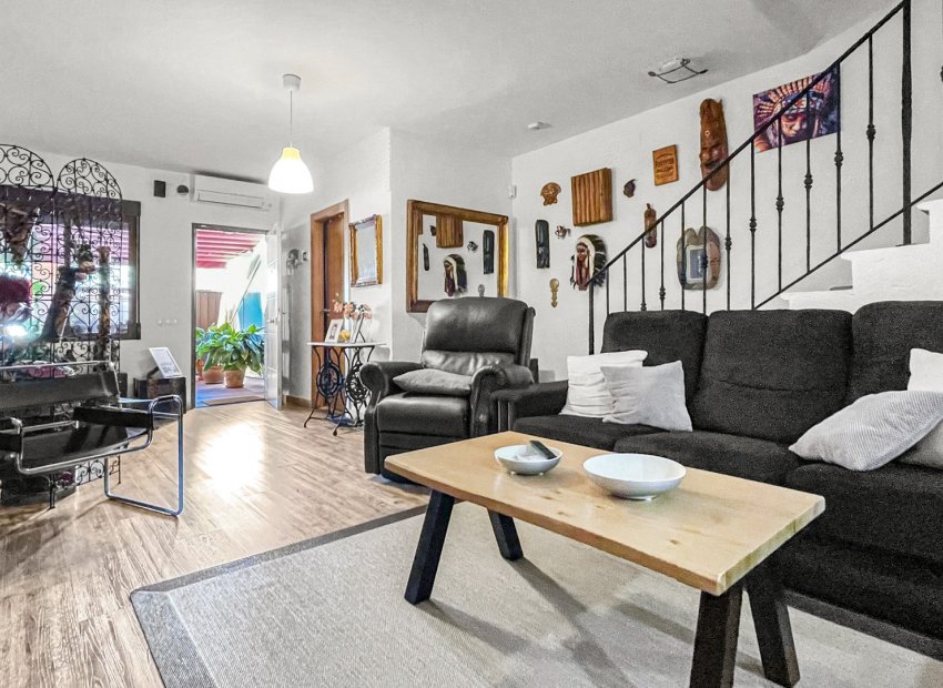 Resale - Townhouse / Duplex / Corner - Torrevieia - Los Balcones