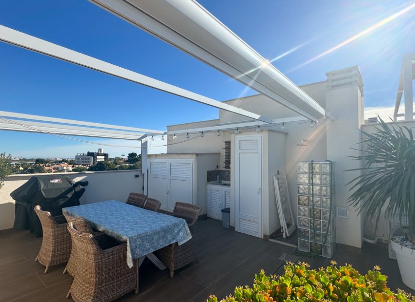Resale - Townhouse / Duplex / Corner - Torrevieia - Los Balcones