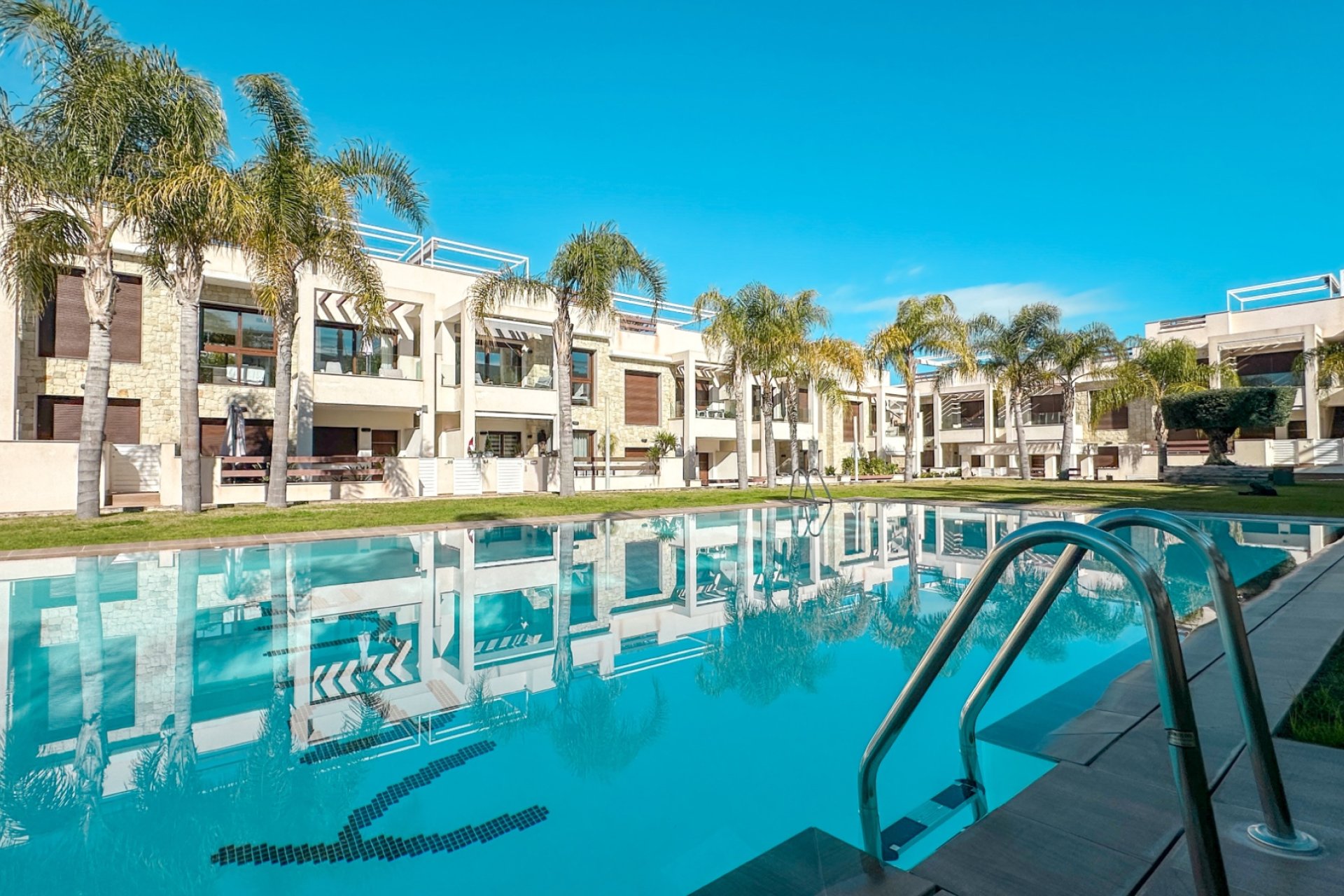 Resale - Townhouse / Duplex / Corner - Torrevieia - Los Balcones