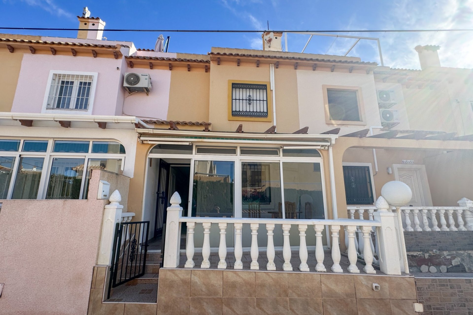 Resale - Townhouse / Duplex / Corner - Torrevieia - Nueva Torrevieja