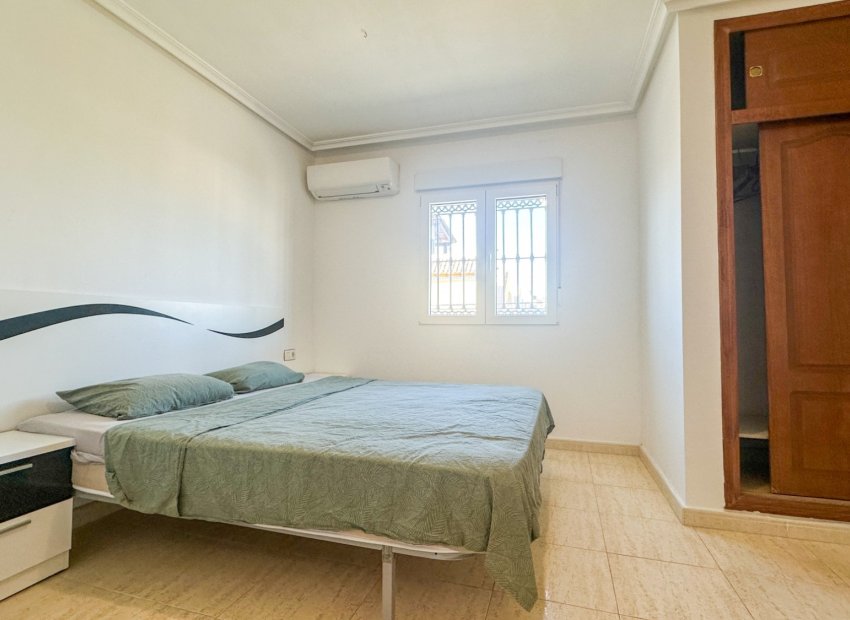 Resale - Townhouse / Duplex / Corner - Torrevieia - Nueva Torrevieja