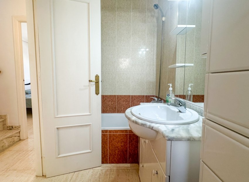 Resale - Townhouse / Duplex / Corner - Torrevieia - Nueva Torrevieja